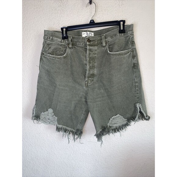 We the Free High Rise Sequoia Distressed Raw Hem Shorts Women 30 Button Fly Drop - Picture 1 of 12